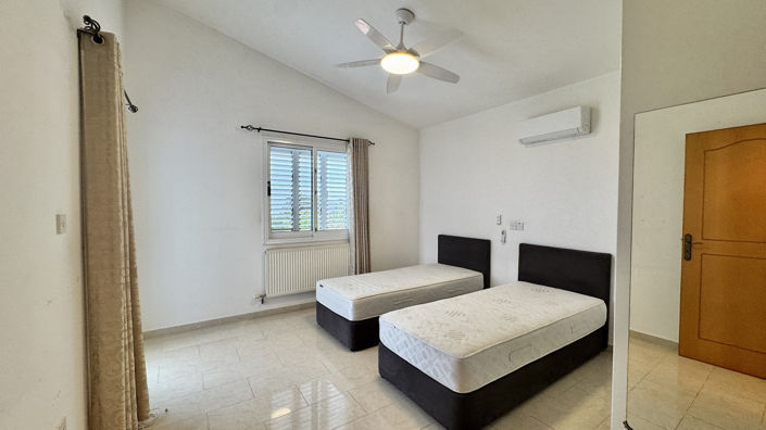 Image No.24-3 Bed Villa for sale