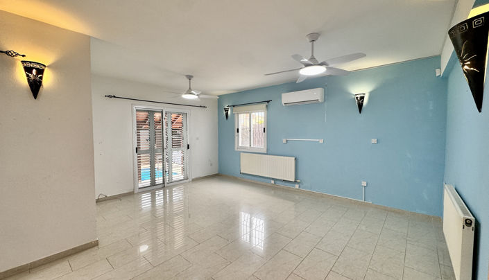 Image No.9-3 Bed Villa for sale