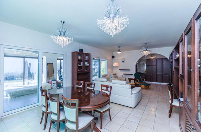 Image No.8-Villa de 4 chambres à vendre à Kamares