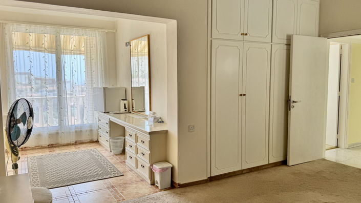 Image No.14-5 Bed Villa for sale