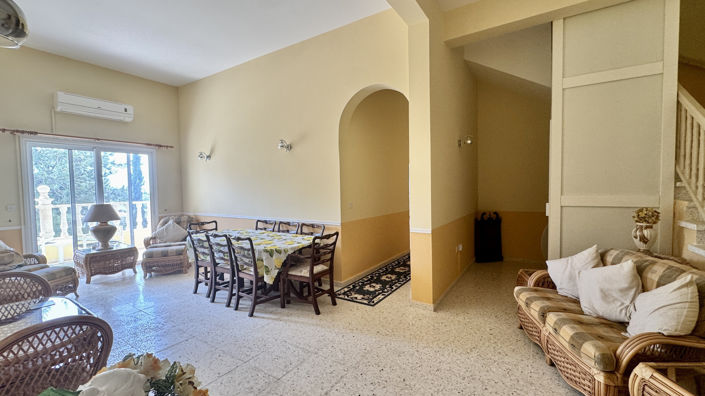 Image No.25-6 Bed Villa for sale