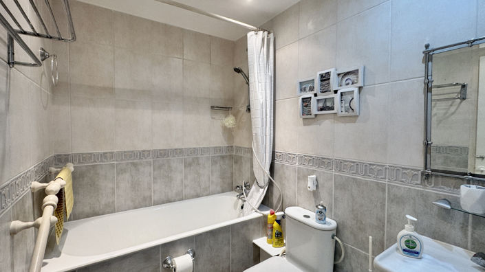 Image No.34-5 Bed Villa for sale