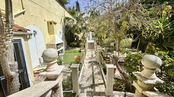 Image No.37-5 Bed Villa for sale