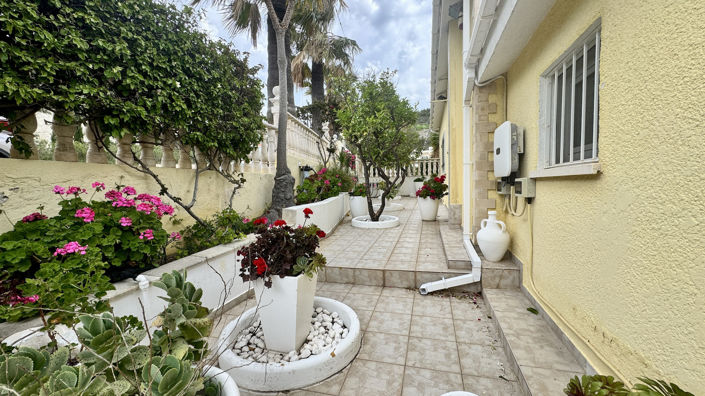 Image No.45-5 Bed Villa for sale