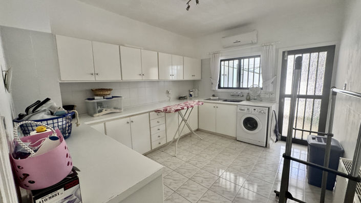 Image No.5-6 Bed Villa for sale