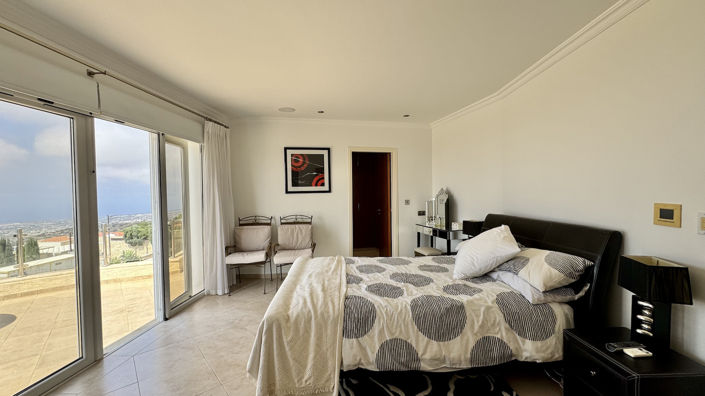 Image No.20-5 Bed Villa for sale