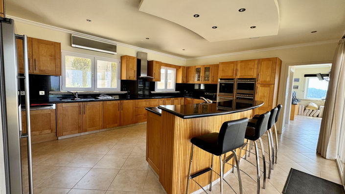 Image No.3-5 Bed Villa for sale