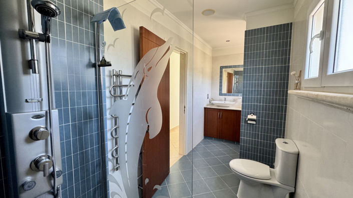 Image No.30-5 Bed Villa for sale