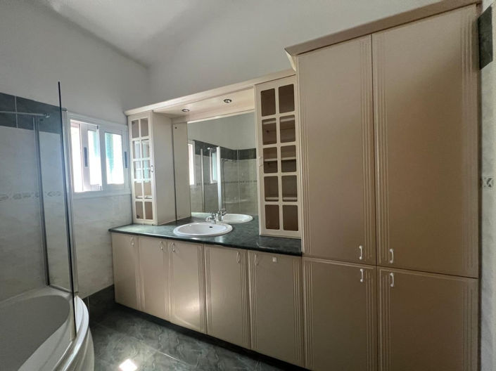 Image No.13-Villa de 5 chambres à vendre à Kissonerga