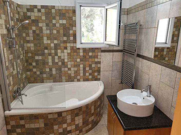Image No.6-5 Bed Villa for sale
