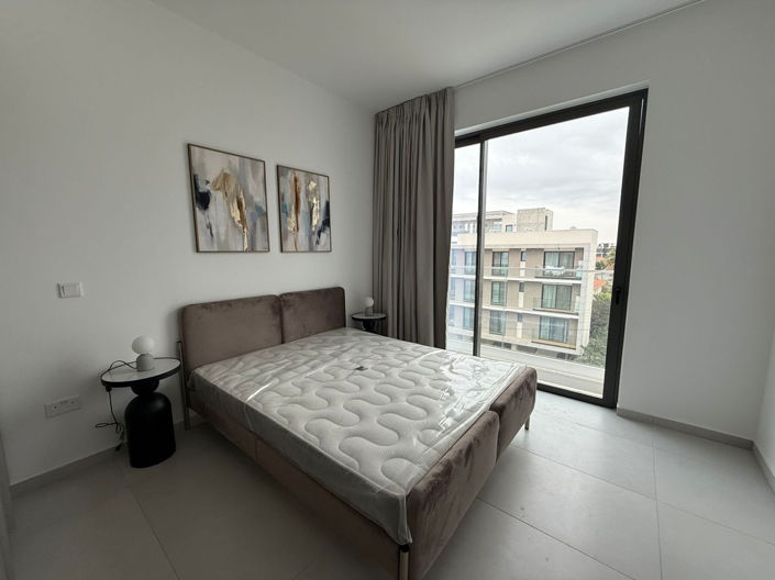 Image No.12-4 Bed Property for sale