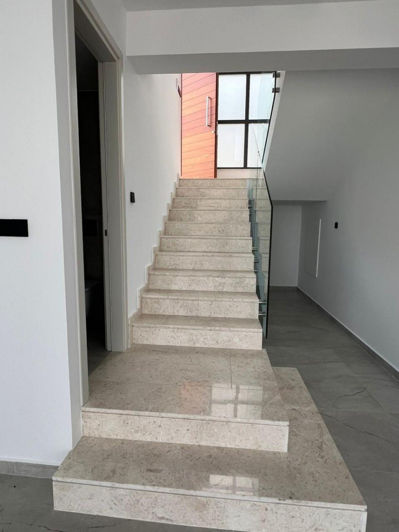 Image No.7-3 Bed Villa for sale