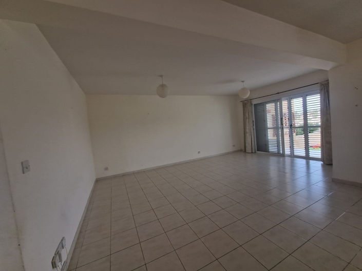 Image No.21-3 Bed Townhouse for sale