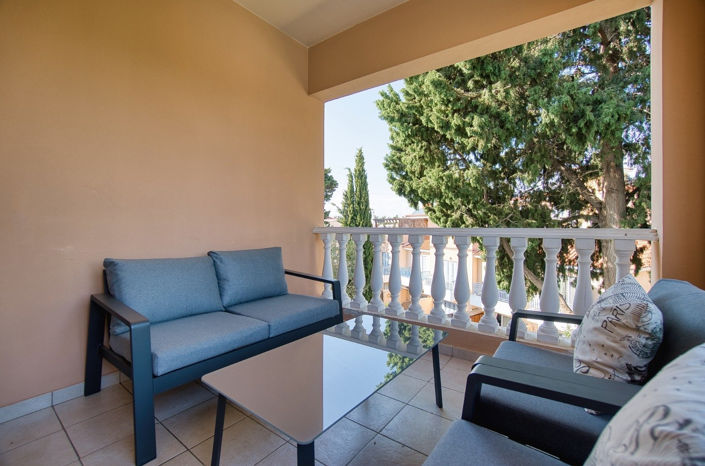 Image No.16-2 Bed Property for sale