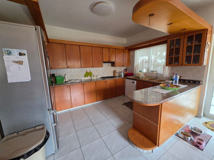 Image No.4-4 Bed Villa for sale
