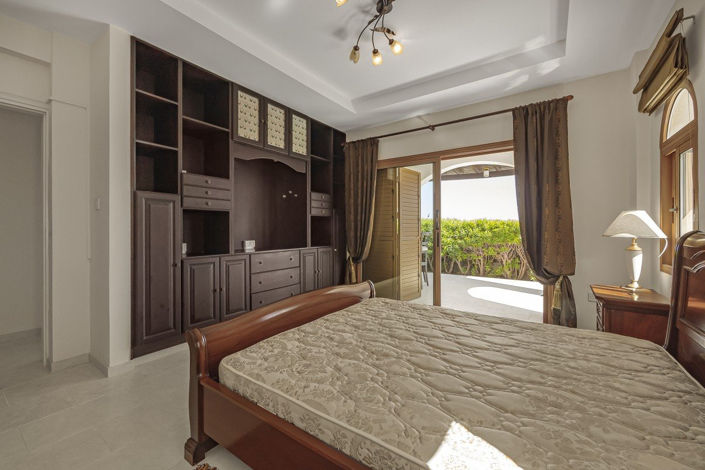 Image No.10-3 Bed Villa for sale