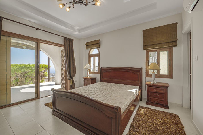 Image No.7-3 Bed Villa for sale