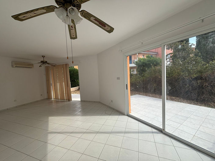 Image No.2-3 Bed Townhouse for sale