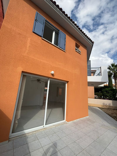 Image No.22-3 Bed Townhouse for sale