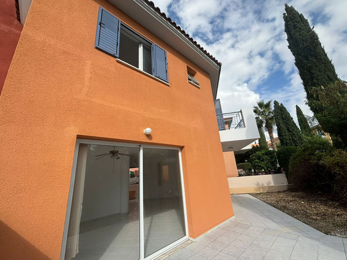 Image No.24-3 Bed Townhouse for sale