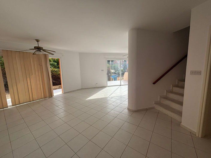 Image No.7-3 Bed Townhouse for sale