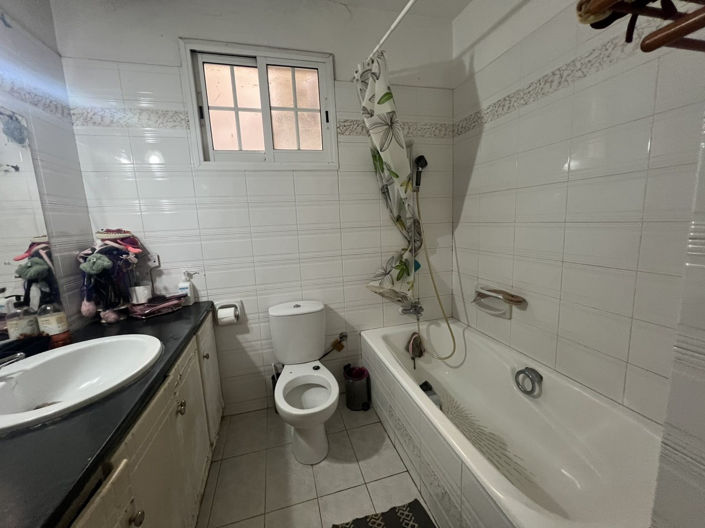 Image No.19-3 Bed House for sale