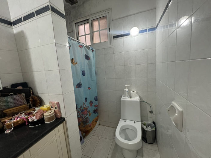 Image No.20-3 Bed House for sale