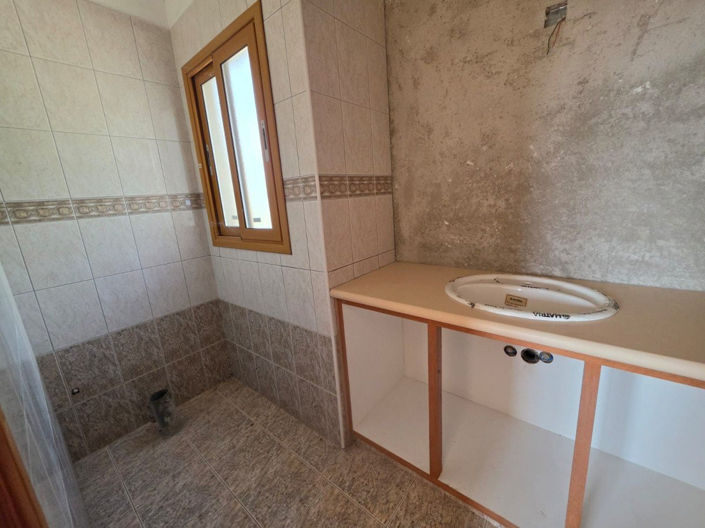 Image No.18-5 Bed Villa for sale