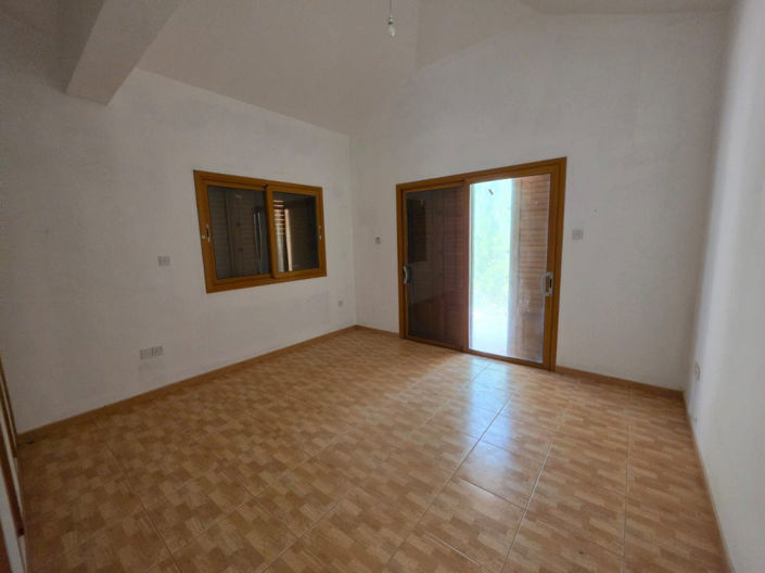 Image No.9-5 Bed Villa for sale