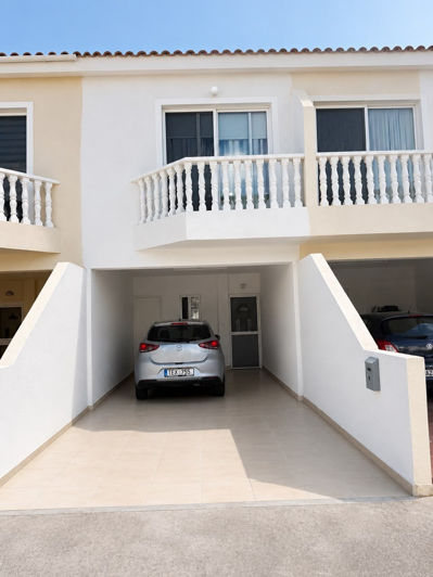 Image No.11-2 Bed Townhouse for sale