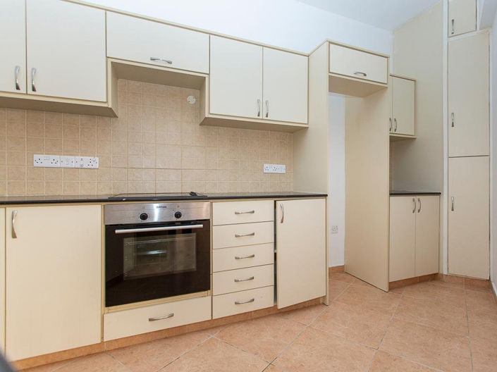 Image No.6-2 Bed Townhouse for sale