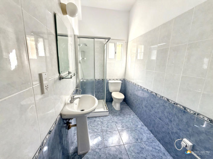 Image No.20-2 Bed Villa for sale