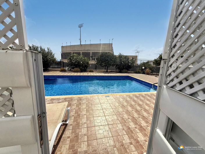 Image No.4-2 Bed Townhouse for sale