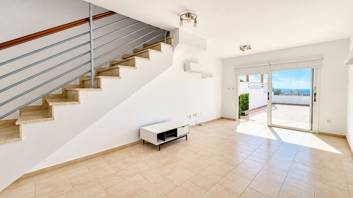 Image No.7-2 Bed Townhouse for sale