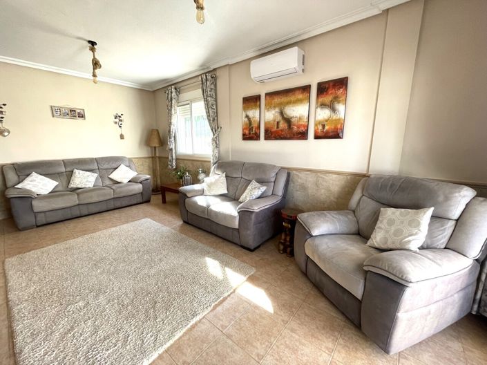 Image No.9-4 Bed Villa for sale