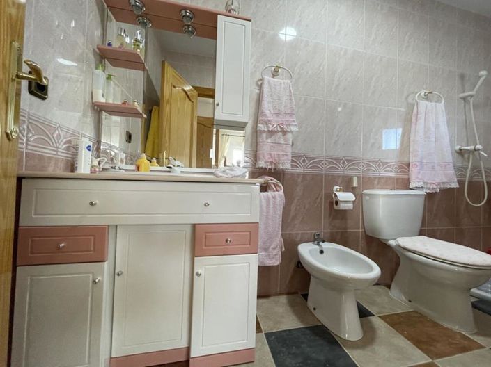 Image No.16-3 Bed Villa for sale