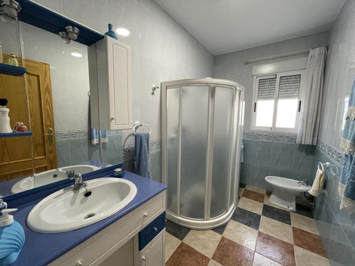 Image No.17-3 Bed Villa for sale