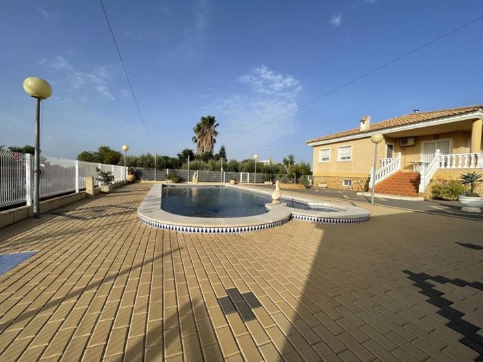 Image No.3-3 Bed Villa for sale
