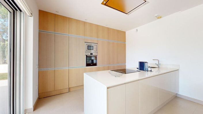 Image No.11-4 Bed Villa for sale