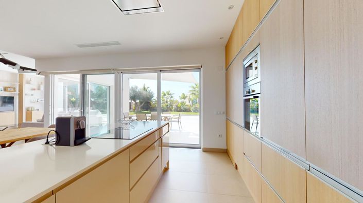 Image No.12-4 Bed Villa for sale