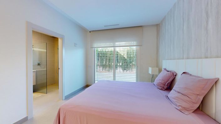 Image No.16-4 Bed Villa for sale