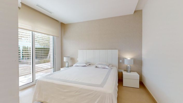 Image No.20-4 Bed Villa for sale