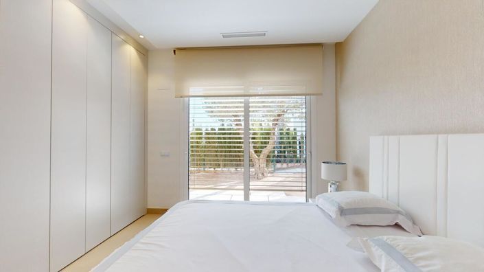 Image No.21-4 Bed Villa for sale