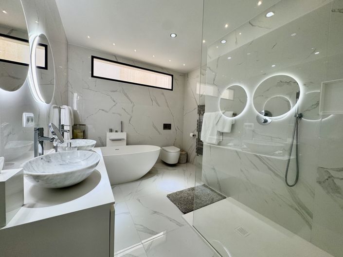 Image No.22-3 Bed Villa for sale