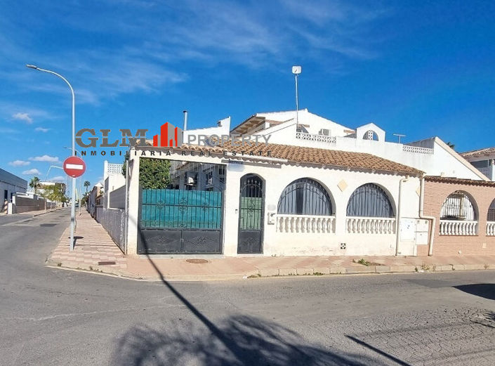 Image No.1-Villa de 2 chambres à vendre à Los Alcázares