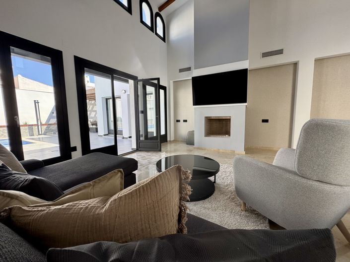 Image No.8-3 Bed Villa for sale