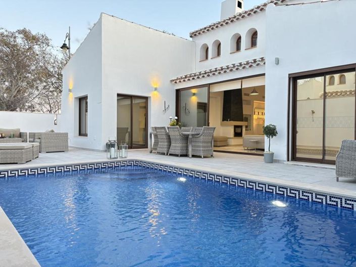 Image No.1-Villa de 3 chambres à vendre à El Valle Golf Resort