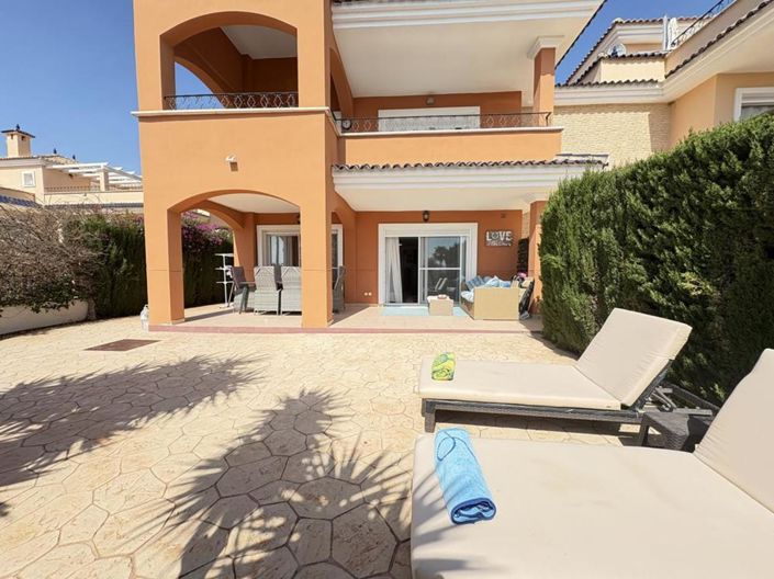 Image No.1-Appartement de 2 chambres à vendre à Altaona Golf