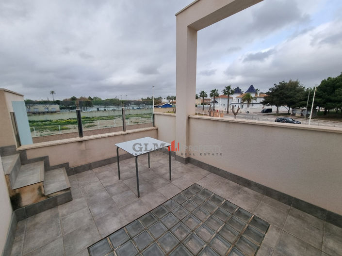 Image No.18-3 Bed Apartment for sale