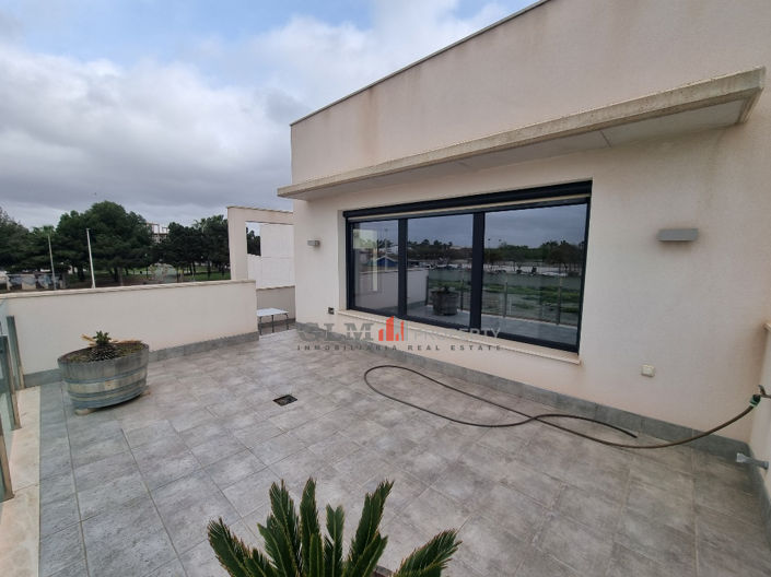 Image No.22-3 Bed Apartment for sale